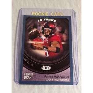 Patrick Mahomes Rookie Card 2017 Sage Hit Kansas City Chiefs Gold Foil RC Case